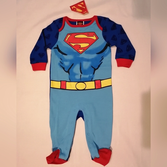 🔥SALE🔥 Superman DC Comics Baby Boy's Footies Sleeper NWT Sizes 6-12M, 12-18M - Picture 1 of 6